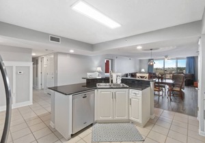 Yacht Club Villas #2-504 Spacious Condo!