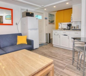 Detlow Cottages 