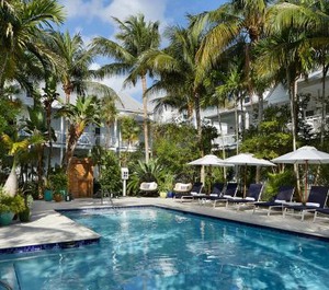 Parrot Hotel Villas 