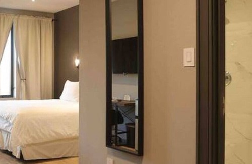 Northeast Mississauga House | Dream Suites Boutique Hotel - Private room in Mississauga