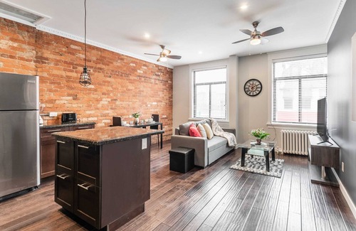 Central Hamilton Apartment | Peaceful 1 Bedroom Condo on James Street North