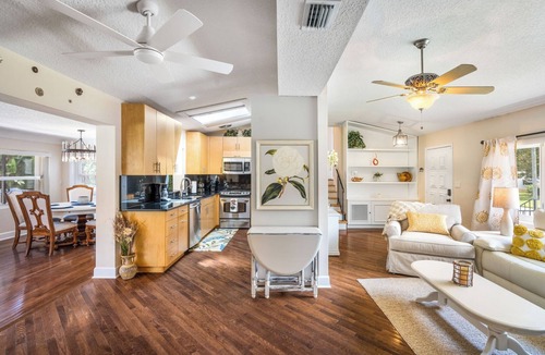 Melbourne House | 1.5/h theme parks, close to mall, golf course, 15min to beach, 5min Downtown!