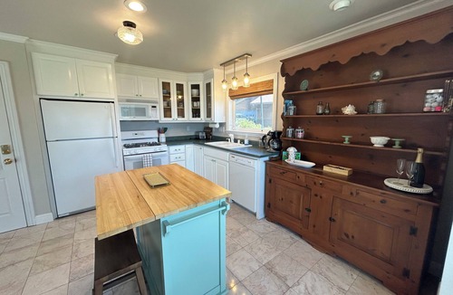 Shelter Cove Cottage | 1-bedroom cottage w/panoramic ocean views, adjacent to golf course and airstrip