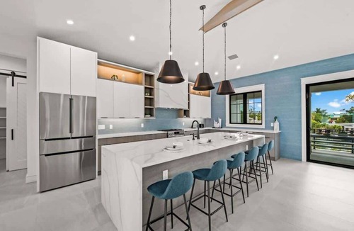 Sarasota House | #1 Home on Lido Key - Steps to Beach & St. Armands