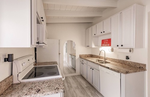 Siesta Key Villa | 10 Premium - Island Vibes & Studio Comfort - The Ultimate Siesta Key Hideaway