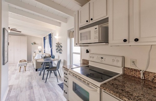 Siesta Key Villa | 10 Premium - Island Vibes & Studio Comfort - The Ultimate Siesta Key Hideaway