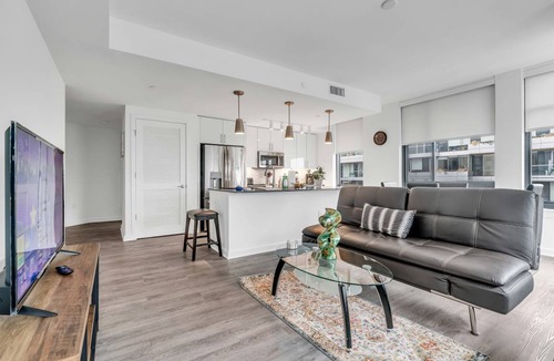 Capitol Hill Apartment | 102 m² Apartment ∙ 2 bedrooms ∙ 5 guests