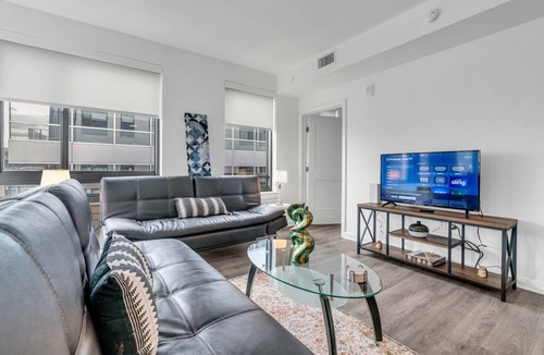 Capitol Hill Apartment | 102 m² Apartment ∙ 2 bedrooms ∙ 5 guests