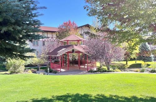 Midway Villa | 1055 | Premium Summer Retreat | 2Q Near Wasatch Park