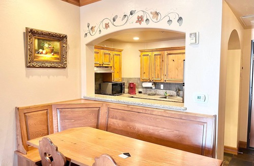 Midway Villa | 1057 | King Villa w/Kitchen Near Soldier Hollow