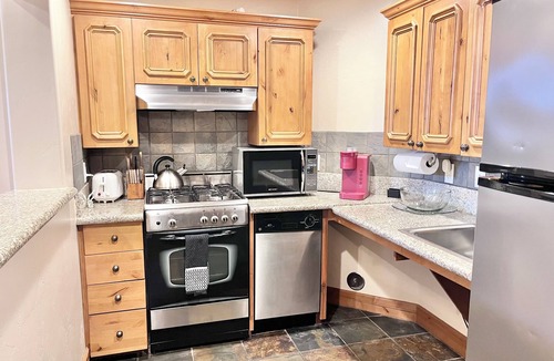 Midway Villa | 1057 | King Villa w/Kitchen Near Soldier Hollow