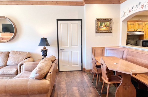 Midway Villa | 1057 | King Villa w/Kitchen Near Soldier Hollow