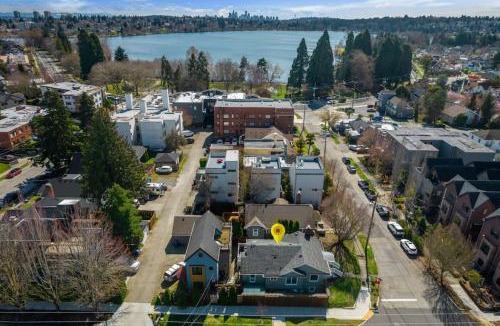 Green Lake House | 112 - Trendy Green Lake Retreat