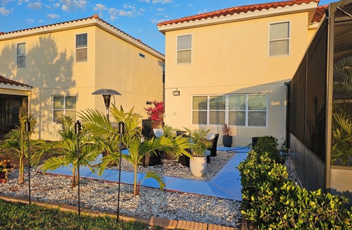 Loughman Villa | 11BD/9BDR/7BR. Sleeps 21. INQUIRE ABOUT FREE DAYS AND MORE. See below