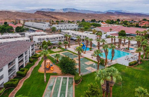 St. George Condo | 126 m² Condo ∙ 3 bedrooms ∙ 10 guests