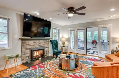 Colesville House | 14 Mi to DC: Retreat w/Patio & Sunroom!