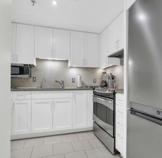 Penn Quarter Apartment | 1BR Fully Furnished Apartment near National Museum
