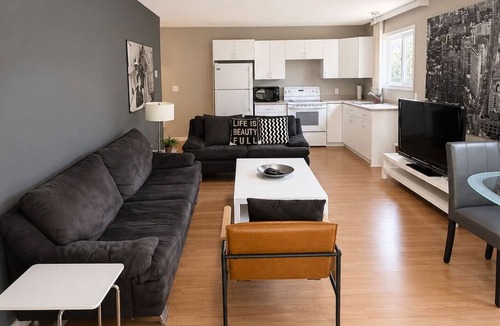 Saanich East Apartment | 1BR Suite on Forrester St – Cozy Victoria Stay