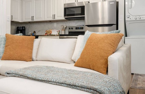 Downtown Columbus Apartment | 1BR Unit for an easy comfy stay