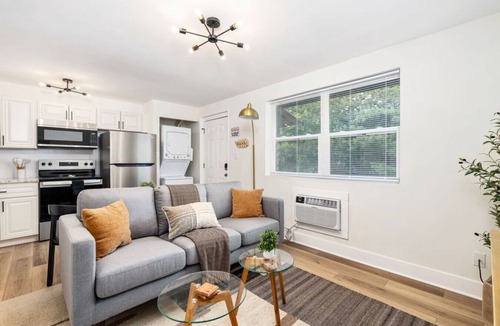 Downtown Columbus Apartment | 1BR Unit for an easy comfy stay