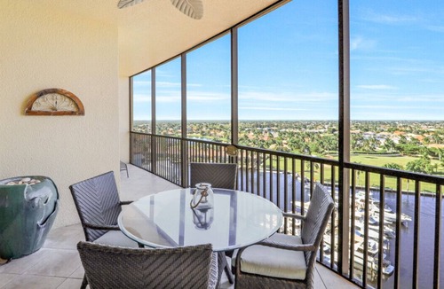 Cape Harbour Condo | 2 bedroom 2 bath condo overlooking marina