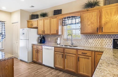 Branson Condo | 2 Bedroom, 2 Bathroom Golf Condo featuring Private, Covered Balcony with Pool View