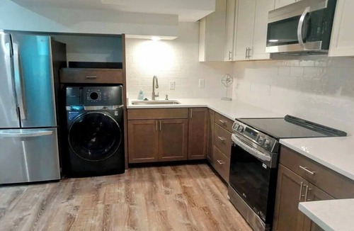 Round Hill Apartment | 2-bedroom apartment in peaceful Round Hill a walk to Sleeter Lake