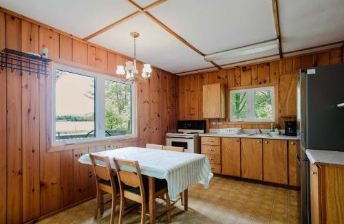 Carling House | 2-Bedroom Cottage #2 - Sand Bay