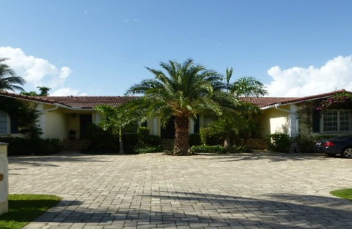 Highland Beach Villa | 2-bedroom villa just 6 minutes drive to Florida Atlantic University