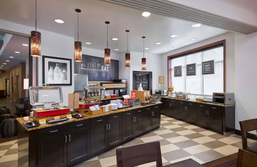 Mount Vernon Triangle Hotel | 2 Modern King Room in DC Downtown Close to Metro and Convention Center