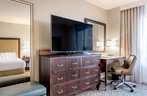 Dupont Circle Hotel | 2 Premium Pet Friendly Unit Close to Local Culture! Seasonal Pool!