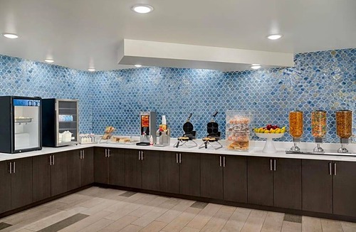 Reynoldsburg Hotel | 2-Star Hotel ∙ La Quinta Inn by Wyndham Columbus Airport Area