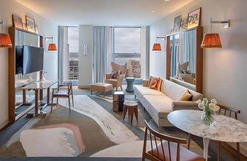 Downtown Seattle Hotel | 2 Upscale Stay In King Suites & Spa Access