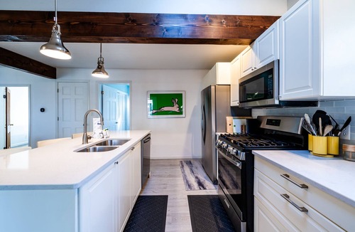 Lakeside Cottage | (2025 Open/4 Nt Min!) Lakeside Home Steps to 800 Feet Of Private Beach!