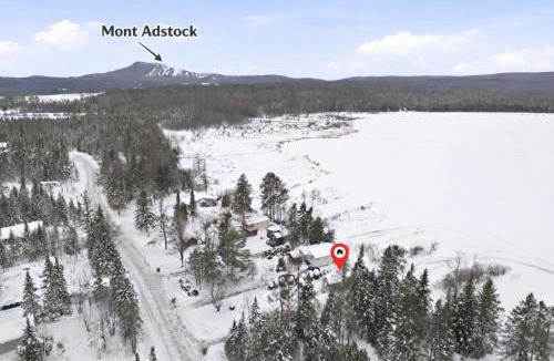 Adstock Ski Chalet | 232 on the Lake, Spa, Ski, Golf, Snowmobile