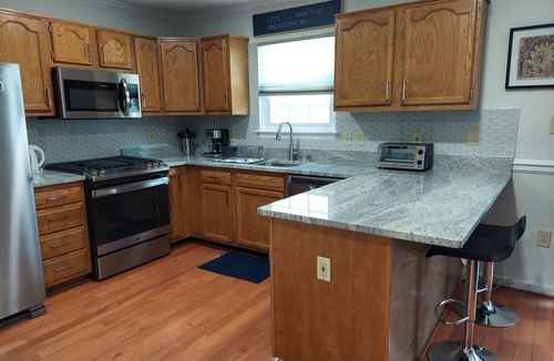 Stafford House | $249/Comfy 5br,3.5bth,& 3LVL TH