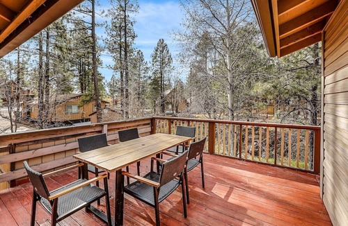 Munds Park Cabin | 25% Off Serene Cabin-Sauna-Game Room