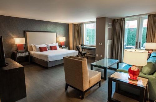 West End Apartment | 2500 Penn, a Placemakr Experience