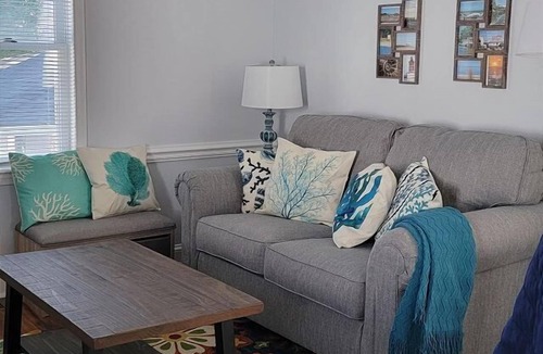 Rehoboth Beach Cottage | 25b Olive Ave.- North Rehoboth Cottage with prime ocean-block location