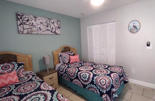 Sarasota Apartment | 2BR/2BA Apartment Sienna Park.