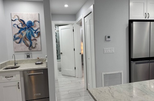 East Naples Villa | 2BR/2BA Fully Updated Villa 3 mi Downtown, Hospitals, Beaches, Pickelball