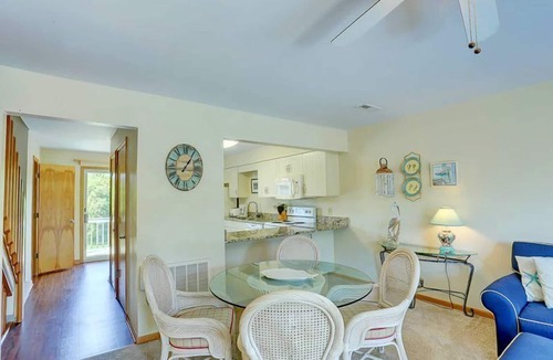 Sea Acres Condo | 2BR Duck Condo: Walk to Beach, Pool & Tennis