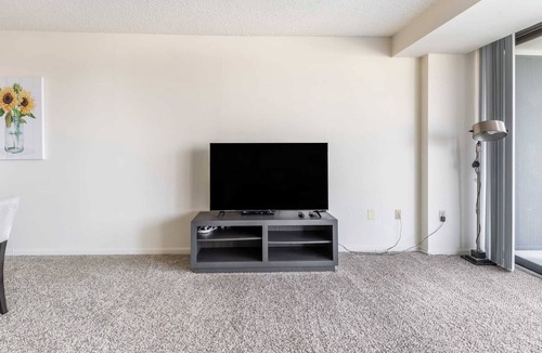 Radnor - Fort Myer Heights Apartment | 2BR Executive Apartment with Balcony