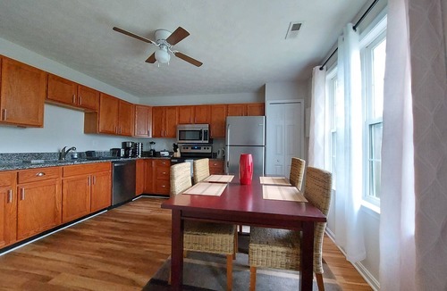 Fredericksburg House | 3 Bdr TH Near Historic District Fredericksburg Downtown
