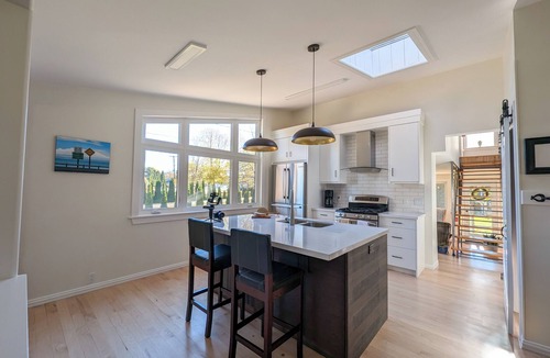 Clarksburg House | 3-bedroom house in wonderful Clarksburg, Town of Blue Mountains, with AC, WiFi