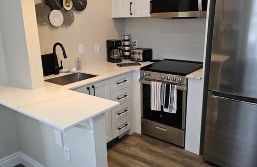 Stratford Apartment | 3 Bedroom in The Heart of Things
