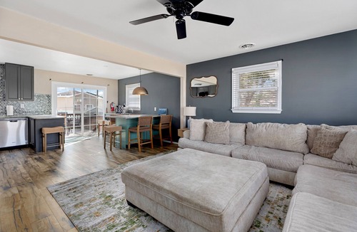 Lower Township House | 3 Bedroom Mimosa Pool Oasis, Sleeps 8, Outdoor Shower &Hot Tub.Dog & EV Friendly