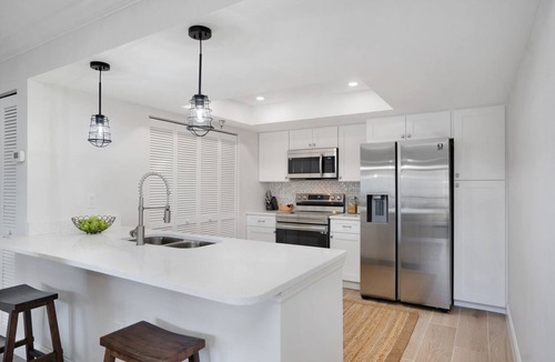 Sorrento Shores Condo | 3 Bedroom Penthouse with Stunning Sunset Views of Blackburn Bay!