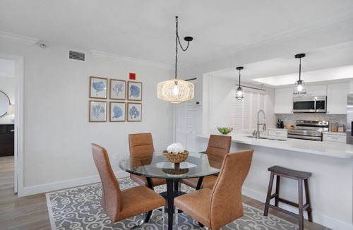 Sorrento Shores Condo | 3 Bedroom Penthouse with Stunning Sunset Views of Blackburn Bay!