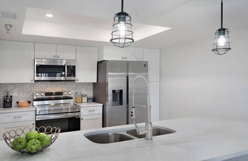Sorrento Shores Condo | 3 Bedroom Penthouse with Stunning Sunset Views of Blackburn Bay!